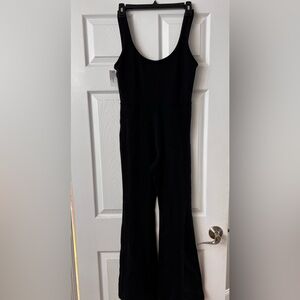 TAGS ON ARITZIA WILFRED FLARE JUMPSUIT SIZE M